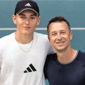 <p>Nachwuchstalent Justin Engel und sein Trainer Philipp Kohlschreiber (rechts) spielen beide in der Bundesliga – allerdings für verschiedene Vereine.Foto Imago Images</p>
