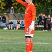 <p>Ostermünchens Sebastian Amann: „Urbig ist aktuell schon der Beste.“Fotos Zucker</p>