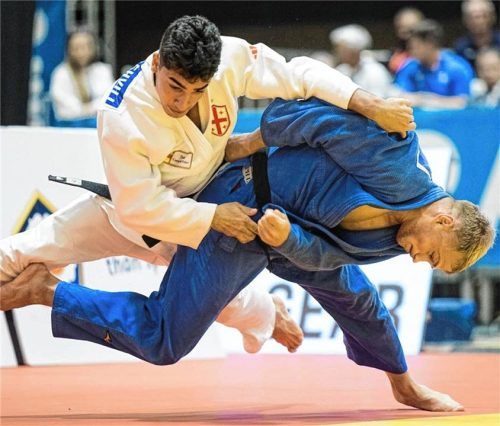 Patrick Weisser (blau) feierte in Sarajevo seinen bislang größten Erfolg.Foto European Judo Union