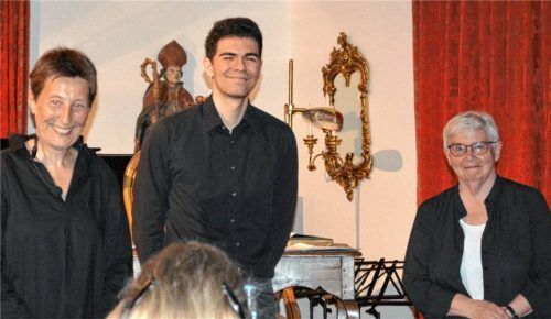 Sie sorgten für einen interessanten, abwechslungsreichen Abend: (von links) Sandra de Crescenzo, David Nassor und Uta Grabmüller. Foto eder