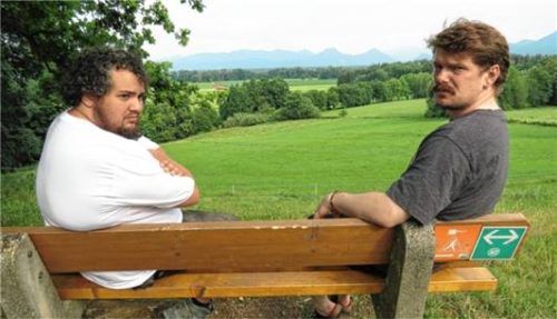 Thomas Eiwen (links) und Dominik Kischner sind die „Rosenheim Flops“. Foto re