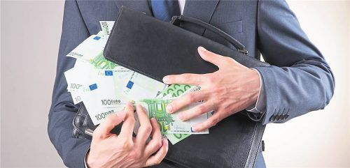 Viel Geld ist im Wohnungsmarkt, aber profitieren davon auch alle? Foto Smarterpix/starast