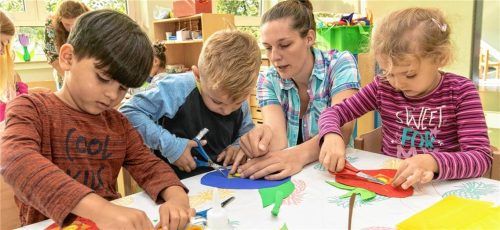 158 Anmeldungen für einen Kita-Platz im kommenden Betreuungsjahr 2026/2027 hat es heuer in Stephanskirchen gegeben. 33 Kinder sind auf der Warteliste. Foto Imago/Funke