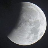 Partielle Mondfinsternis am Freitagmorgen