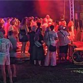 Honigtopf-Festival in Kolbermoor zeigt sich farbenfroh