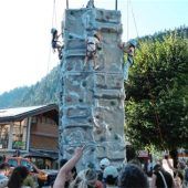 Finale von „Spaß und Lustig“: Riesenandrang beim Straßenfest in Reit im Winkl