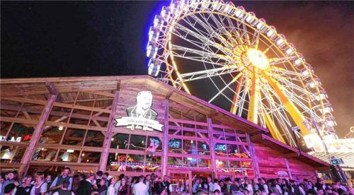 Auf dem Rosenheimer Herbstfest soll neben dem Riesenrad ein Jugendzentrum stehen. Foto Stuffer