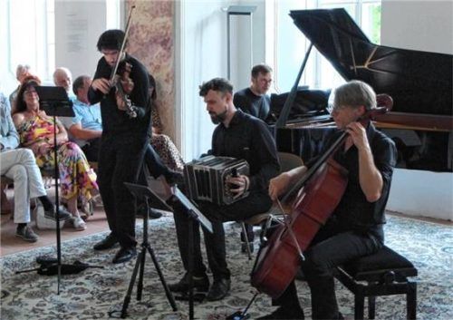 Das „Cuarteto SolTango“ rund um den Rosenheimer Geiger Thomas Reif. Foto frei