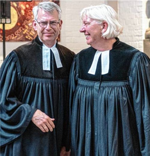 Das Pfarrerehepaar Dr. Bernd Rother und Rosemarie Rother hat Spuren hinterlassen in Rosenheim – nicht nur in der evangelischen Kirche, sondern auch in der Ökumene und der gesamten Stadtgesellschaft. Foto Johannes Thomae