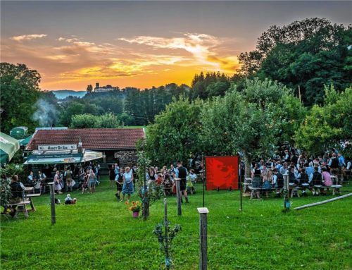 Der Burschenverein richtet zahlreiche Festivitäten aus.