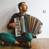 Zwischen Wirtshausmusik und Dadaismus