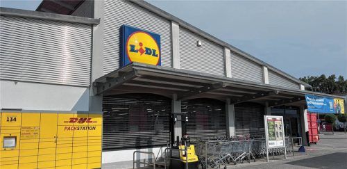 Die Lidl-Filiale an der Rosenheimer Straße in Kolbermoor ist derzeit wegen Umbauarbeiten geschlossen. Foto Mathias Weinzierl