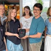 Spende für Erste-Hilfe-Team