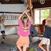 Kinder in Schleching erleben Yoga-Abenteuer