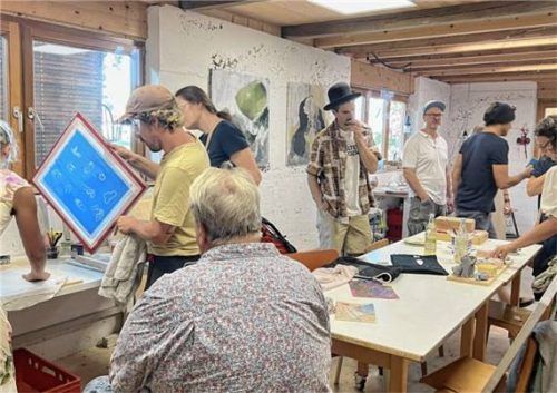 Im Prima-Studio in Zahn am Bach konnten die Besucher siebdrucken und töpfern. Foto Daniela Wolf