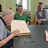 Vier Generationen feiern im Rathaus