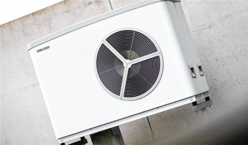 Klimaanlagen werden immer wichtiger bei den hohen Temperaturen in Rosenheim. Foto picture alliance/dpa | Moritz Frankenberg