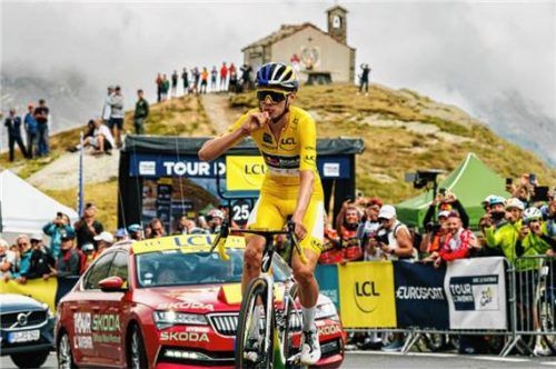 Lorenzo Finn von den Red Bull-BORA-hansgrohe-Rookies im Gelben Trikot des Führenden.Foto Twila Federica Muzzi