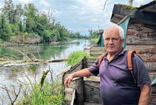 „Muss ausgerechnet in einem Schutzgebiet gejagt werden?“, fragt Naturschützer Karl-Michael Günsche. Er sieht eines der letzten Vogelparadiese am Hammerbach gefährdet. Fotos Gerlach