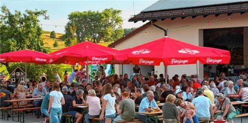 Richtig voll: Der Platz beim Stefanskirchner Feuerwehrfest. Foto Stn