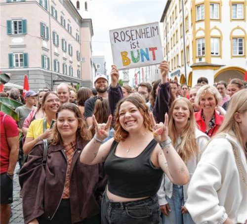 „Rosenheim ist bunt“, so die vielen Fans.