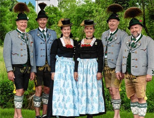 Vorstand und Festleiter des GTEV Hochries-Samerberg. Foto  Winkler