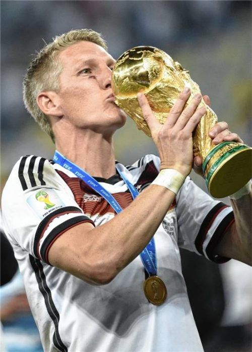 ...zum Weltmeister: Bastian Schweinsteiger.Foto Imago