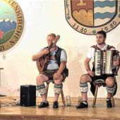 Geschwister Obermeier siegen beim Trachtenverein „Almarausch“ in Bernau