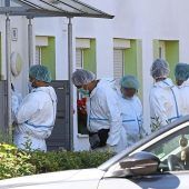 Mutter und Sohn tot in der Wohnung