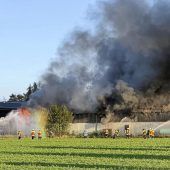 Millionenschaden bei Hallenbrand