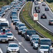 Straßensperren auf der A8 und A95