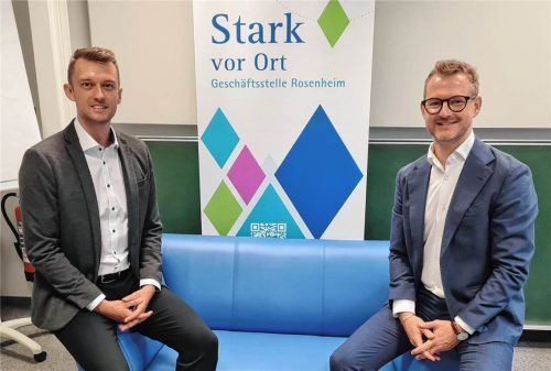 Alter und neuer Geschäftsstellenleiter der IHK-Rosenheim: Maximilian Keneder (links) übernimmt ab September das Amt von Jens Wucherpfennig. Sautter