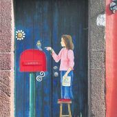 <p xml:space="preserve">Bemalte Türen in der Altstadt Funchals. Wolfgang Lass, Imago/H. Tschanz-Hofmann/Cover-Images/Imagebroker/Chromorange, Zoonar</p>