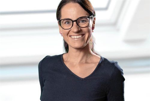 Dr. Carolin Göhre, Chefärztin der psychosomatischen Klinik Chiemseewinkel, ordnet Chancen und Grenzen künstlicher Intelligenz ein. dpa