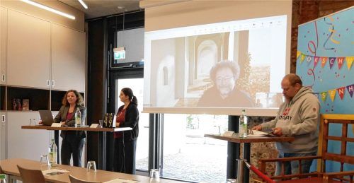 Dr. Jennifer Morscheiser, Regina Moser, Bernhard Hennen (zugeschaltet) und Florian Robida (von links) geben Einblicke in die literarischen Höhepunkte des zweiten „Fantasy-Lesefestivals“.  Onnasch