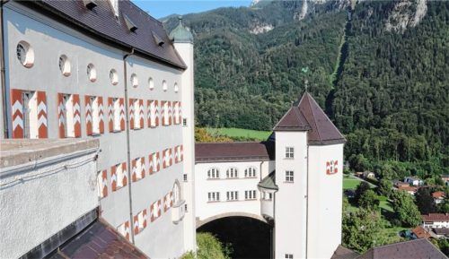 In und um die Gemäuer vom Schloss Hohenaschau gibt es einige Geschichten und Sagen von früher. Mischner
