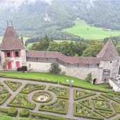 <p xml:space="preserve">Stationen: Schloss Gruyères, Genuss im Schokomuseum in Broc, François in der Fromagerie. Verena Wolff/dpa-tmn, Imago/DEpositphotos</p>