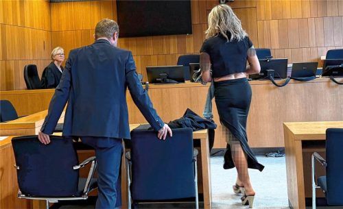 Vor dem Landgericht Traunstein wird derzeit der Fall einer 55-jährigen Transfrau verhandelt. Sie ist momentan in der Männerabteilung der JVA München untergebracht. Patricia Huber