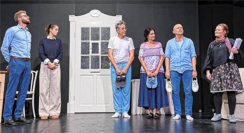 Wo sind hier die Spießer? (von links) Christoph Uckermann, Martha Herrmann, Frank Magener, Sabine Weidinger, Klaus Schöberl und Mareike Ave. Tobi Huber