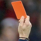 Rote Karte für Krawall-Kicker