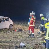 Vier junge Menschen schwer verletzt