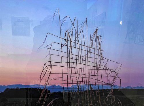 Achim Booth: „Mondgitter“, Fotografie hinter Acrylglas, 2023. Ute Bößwetter