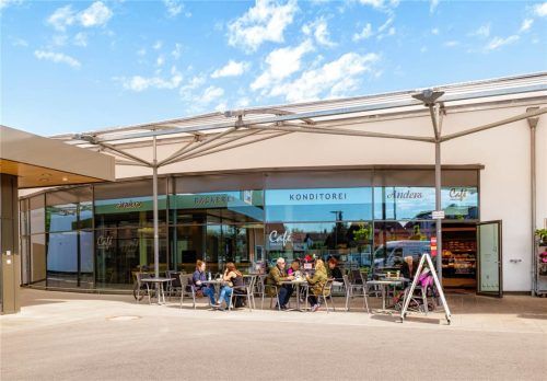 Café und Konditorei: Die Bäckerei Anders ist nicht nur Verkaufsstelle, sondern auch Treffpunkt für Frühstück sowie Kaffee und Kuchen.