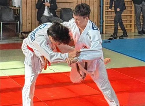 Die Judoka der „Ippon-Jäger“ sind in der Jugendliga auf Titelkurs. KSV Bad Aibling