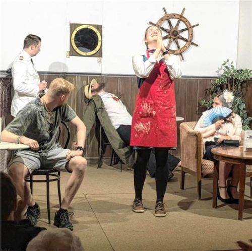 Ein Mord in der Schiffsbar bringt die Bordroutine völlig durcheinander. Franz Hoffmann