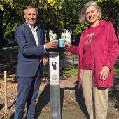 Neuer Trinkwasserbrunnen für inklusiven Spielplatz