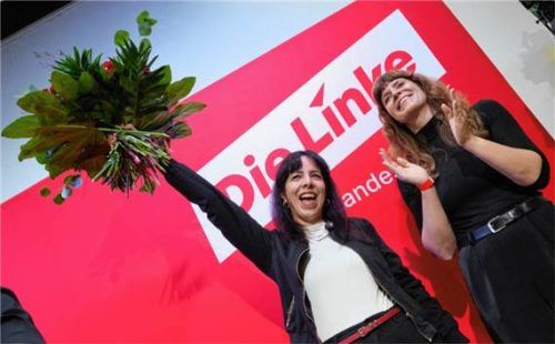 Elif Eralp (links), Fraktionsvorsitzende der Partei Die Linke im Berliner Abgeordnetenhaus, will die nächste regierende Bürgermeisterin in Berlin werden. dpa
