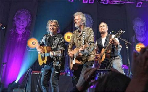 FRONTM3N live auf der Bühne: Peter Howarth, Pete Lincoln und Mick Wilson (von links). Heiko Roith / Rock & Royalty