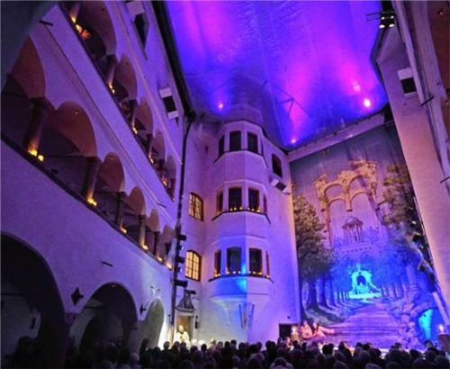 Große Oper im Chiemgau: Mozarts „Die Zauberflöte“ bei den Ameranger Schlosskonzerten. Schloss Amerang