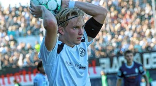 Louis Stegmiller könnte wegen der Sperre von Benedikt Schwarzensteiner etwas defensiver auflaufen.Buchholz